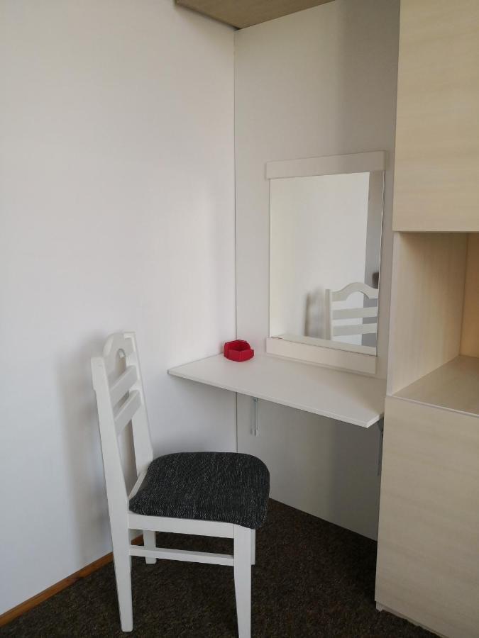 Nocleg W Krosnie Przy Kolejowej Krosno Esterno foto